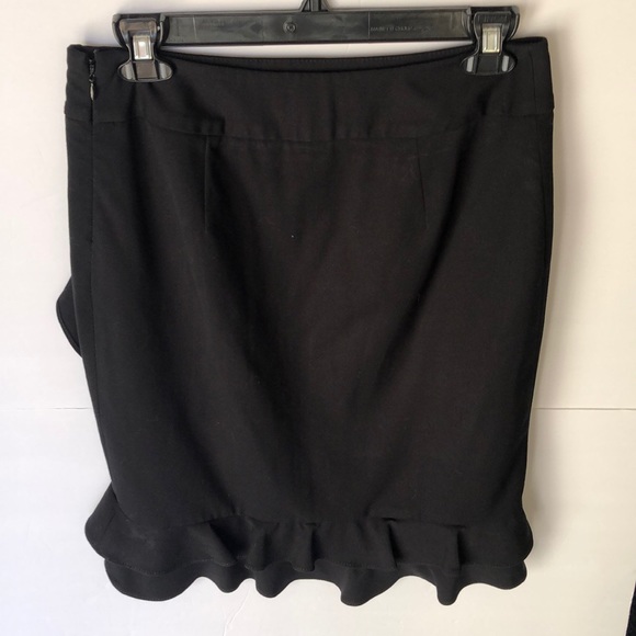 White House Black Market Black Ruffle Skirt - Picture 4 of 8